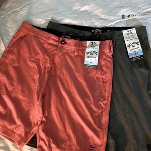 Billabong Crossfire Submersibles Mid Length-Sangria. Regular Length-Asphalt